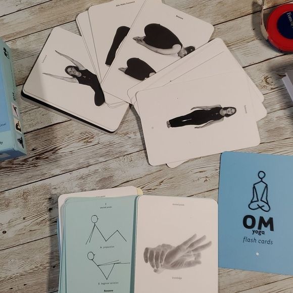 OM Yoga Flashcards beginners level Cyndi Lee 68 Card Deck Like New!‎ - Picture 4 of 4